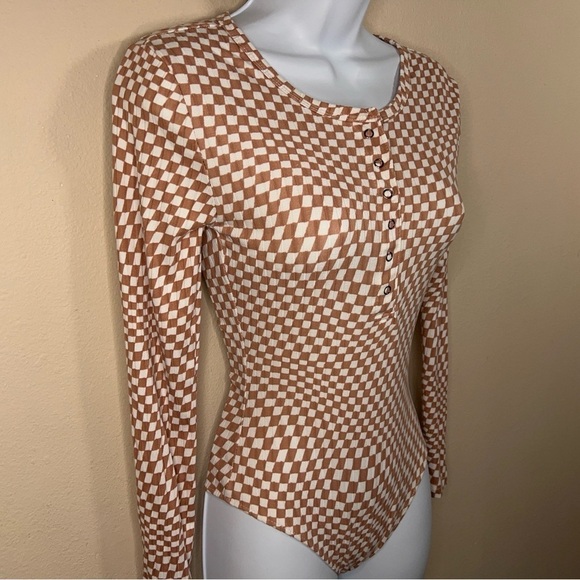 XS Y2K RUE21 CHECKERED BEIGE WHITE BODYSUIT LONG SLEEVE STRETCH - Picture 2 of 13